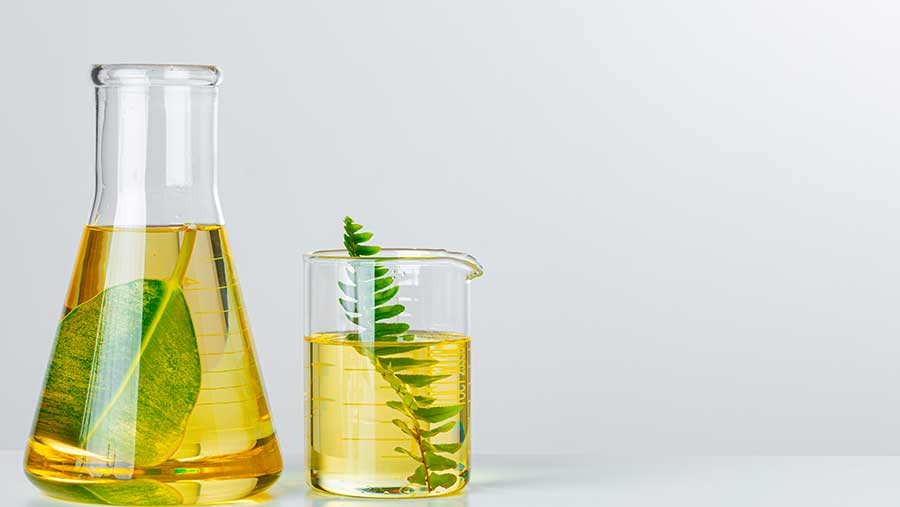 Ilustrasi Bioetanol (Envato)