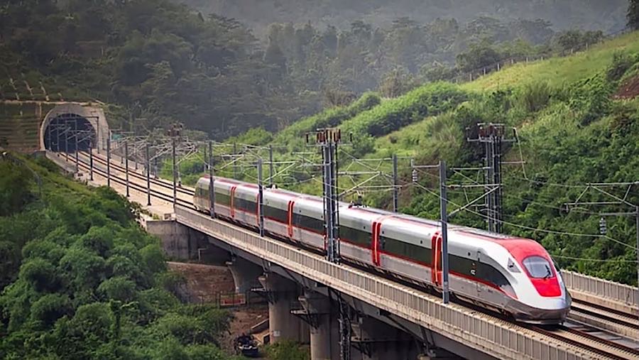 Kereta cepat Whoosh. (dok. KCIC)
