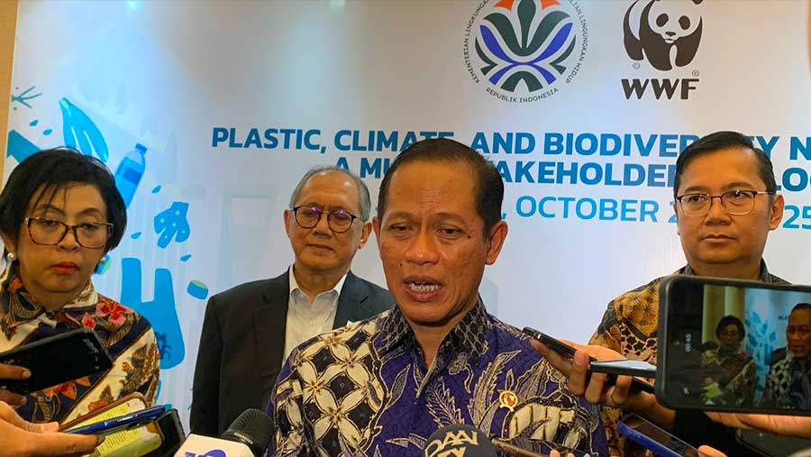 Menteri Lingkungan Hidup, Hanif Faisol Nurofiq di acara bersama WWF. (Bloomberg Technoz/M. Fikri)