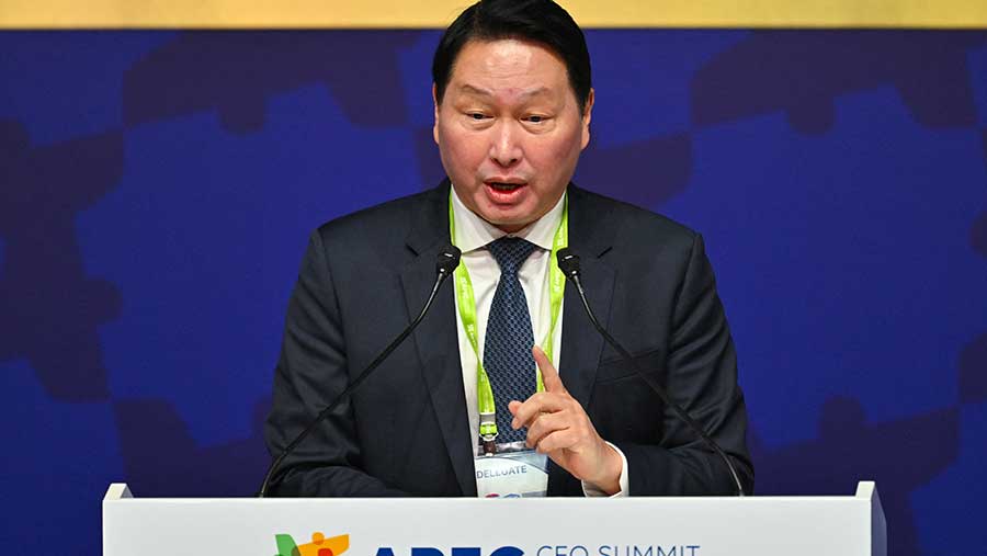 Miliarder SK Bergabung dengan Pemimpin Teknologi Lainnya dalam AI Menuntut Kepercayaan (Bloomberg)