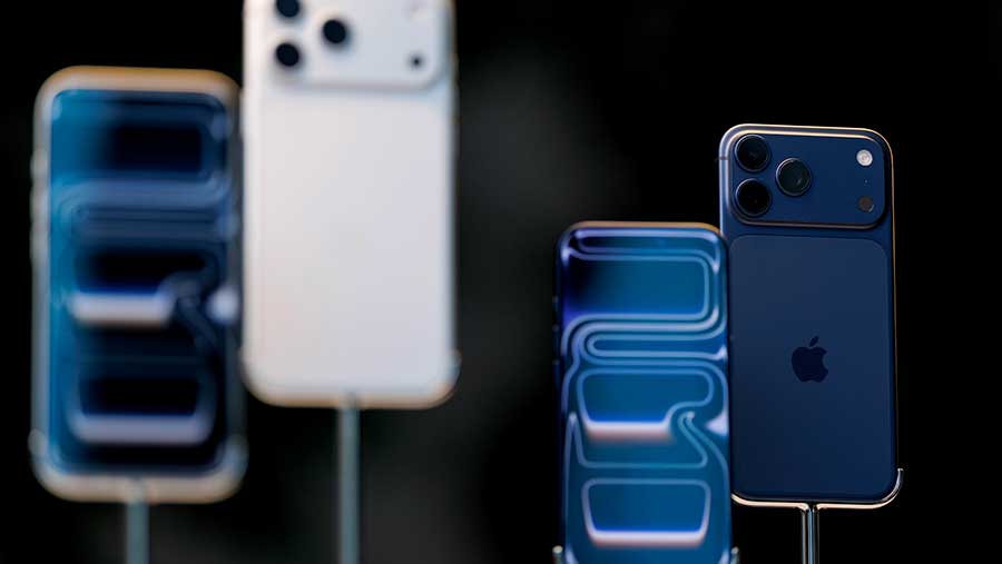 Reli Apple Senilai $1 Triliun Bergantung pada Pendapatan yang Sesuai dengan Optimisme iPhone (Bloomberg)