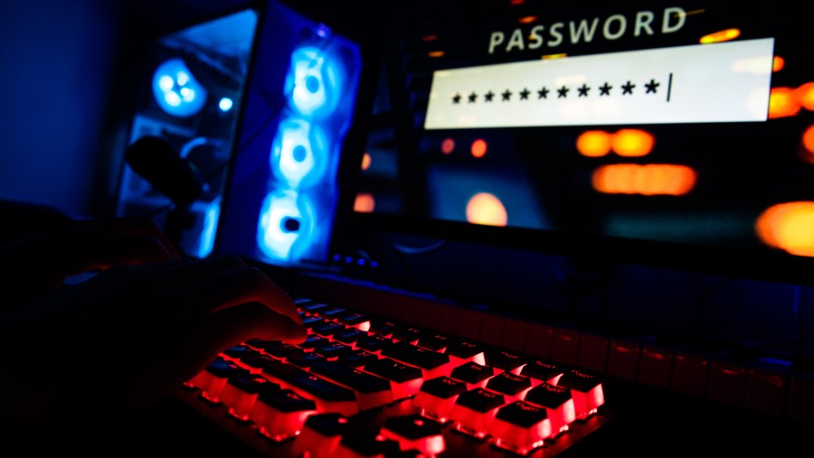 Ilustrasi peretasan di dunia digital, marak terjadi hingga platform aset kripto jadi korban. (Bloomberg)