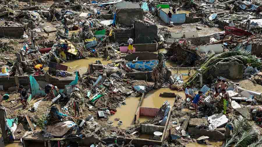 Topan Kalmaegi di Filipina menyebabkan banjir parah (4/11/2025). (Bloomberg)