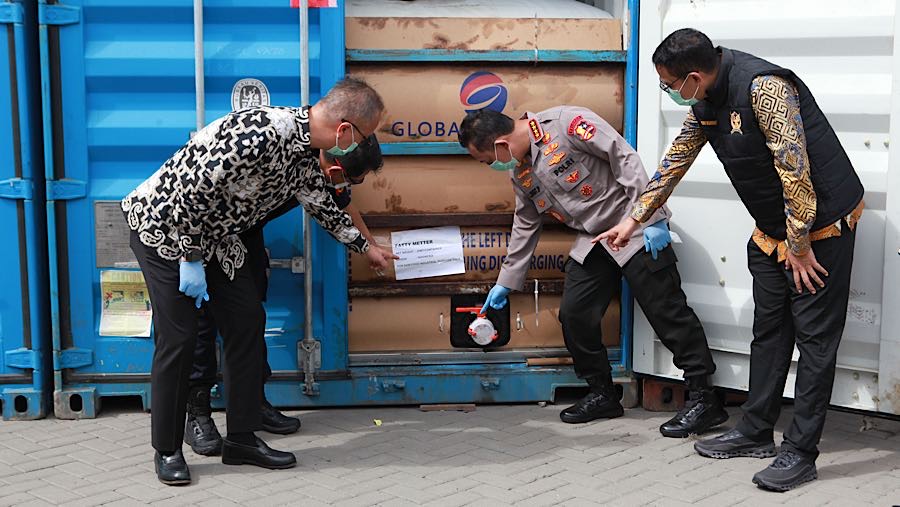 tim gabungan juga menemukan berbagai indikasi pelanggaran seperti manipulasi dokumen ekspor dan faktur pajak. (Bloomberg Technoz/Andrean Kristianto)