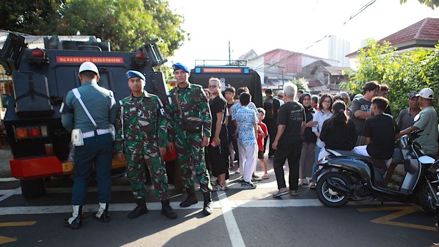 Polda Metro Jaya mengatakan sejauh ini terdapat 54 orang yang menjadi korban ledakan di SMAN 72. (Bloomberg Technoz/Andrean Kristianto)