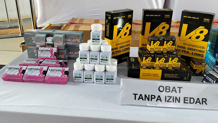 BPOM bersama Polri berhasil mengungkap praktik produksi dan peredaran obat ilegal. (Bloomberg Technoz/Dinda Decembria)