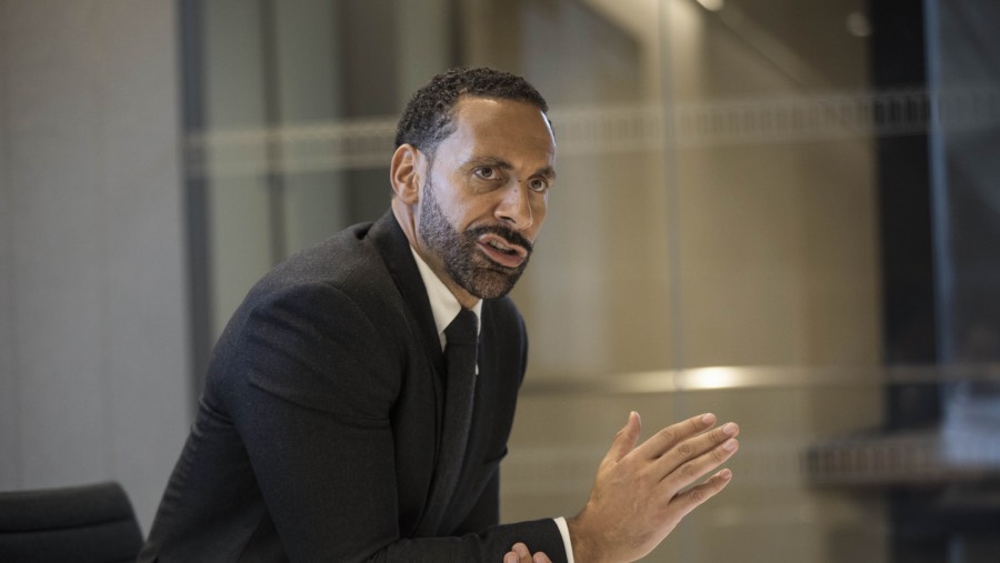 Mantan pemain Manchester United, Rio Ferdinand. (Sumber: Simon Dawson/Bloomberg)