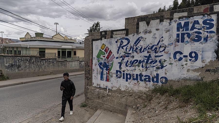 Sebagian masyarakat menunjukkan optimisme berhati-hati sambil menyadari bahwa perbaikan memerlukan waktu panjang.