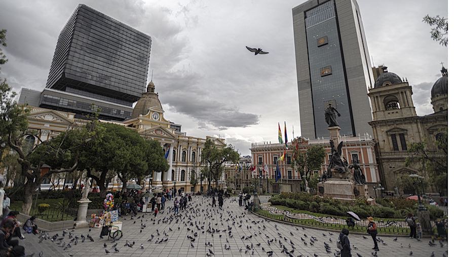 Rakyat Bolivia mulai merasakan perubahan setelah berakhirnya dua dekade pemerintahan sosialis. (Marcelo Perez Del Carpio/Bloomberg)