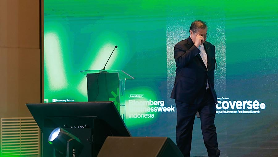 Menko Perekonomian Airlangga Hartarto saat Ecoverse 2025 dan Peluncuran Bloomberg Businessweek Indonesia, Kamis (20/11/2025) (Bloomberg Technoz/Andre)