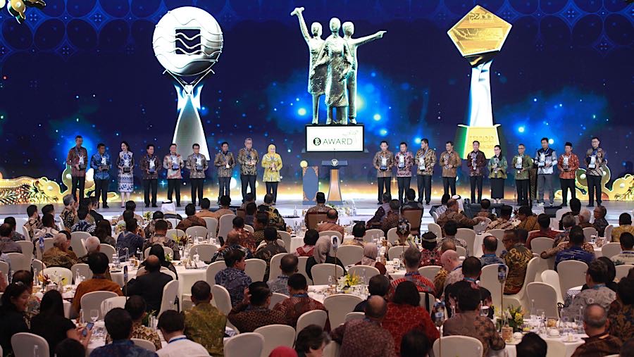 Dalam acara PTBI 2025 juga dirangkaikan dengan penganugerahan TPID Award, TP2DD Championship, dan BI Award 2025. (Bloomberg Technoz/Andrean K)