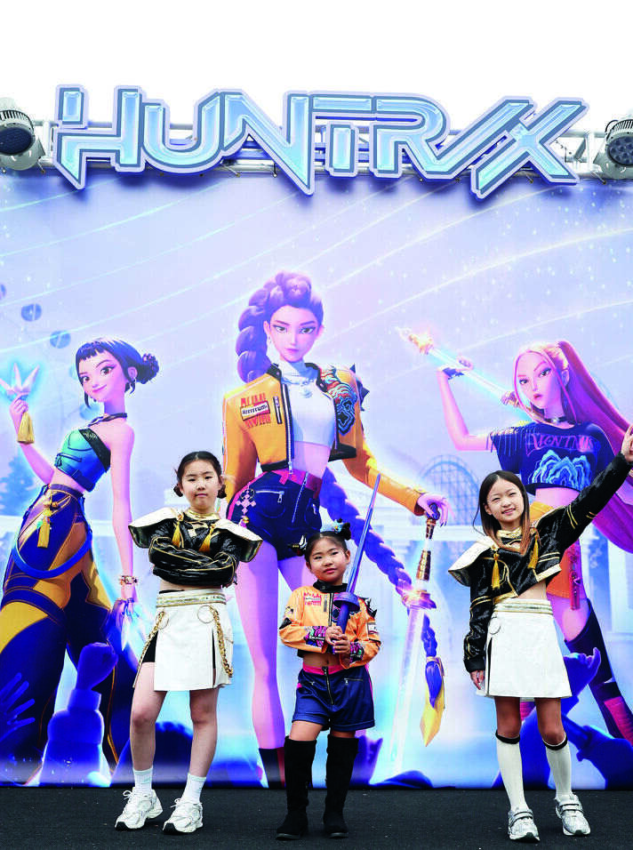 K-Pop Demon Hunters Paling Laris di Netflix. Tapi, Mana Mainannya