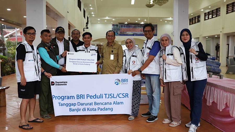 Selain itu terdapat obat-obatan, pakaian, selimut, kasur, perlengkapan bayi, air mineral, dan kebutuhan lainnya. (dok. BRI)