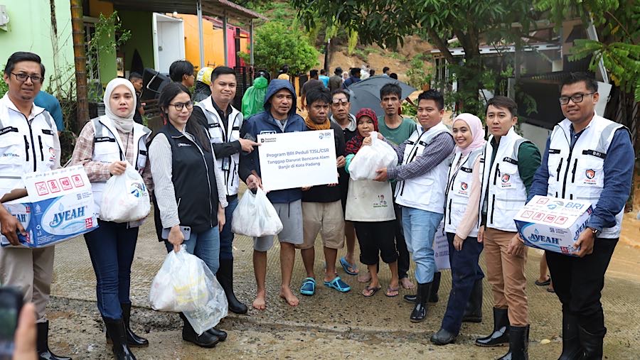 Bantuan disalurkan dalam bentuk ribuan paket makanan cepat saji, sembako. (dok. BRI)