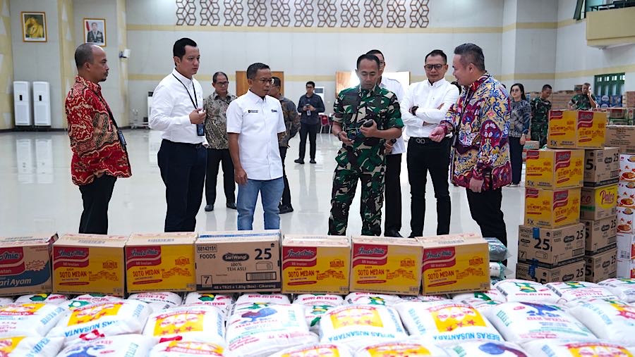 BRI melalui program CSR BRI Peduli menyalurkan bantuan tanggap bencana kepada masyarakat terdampak bencana banjir Bandang di Sumatera, (dok. BRI)