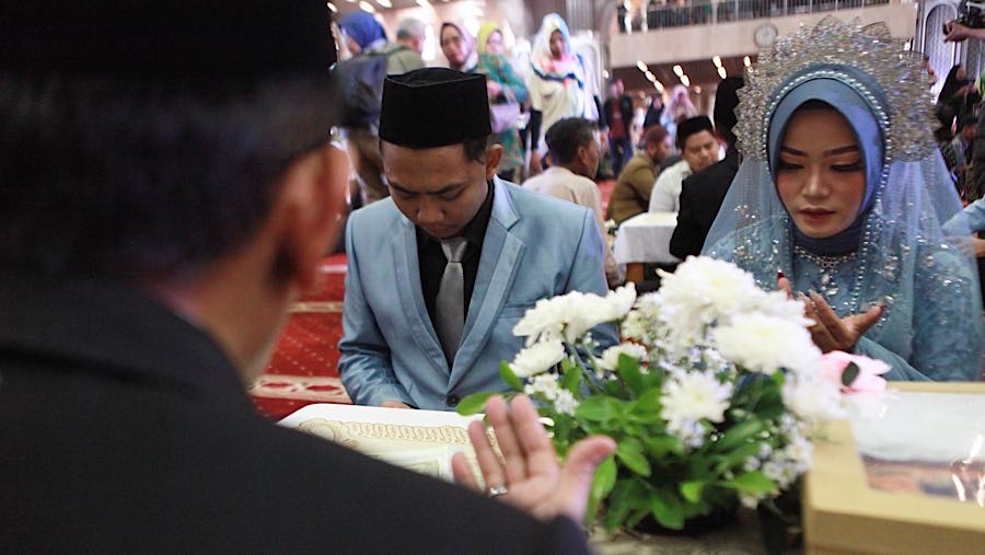 Tidak ada perhiasan berlebihan atau pesta mewah, hanya ketulusan, kebersamaan, dan kebahagiaan murni. (Bloomberg Technoz/ Andrean Kristianto)