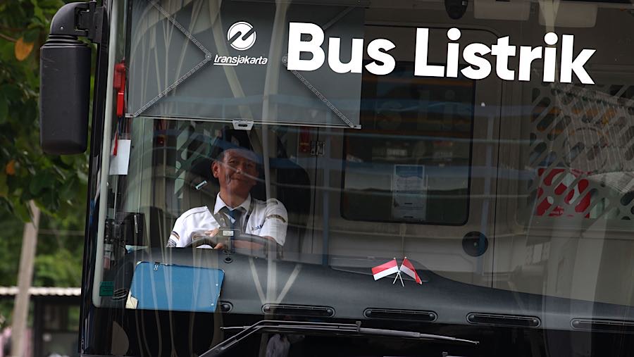 Akan tetapi, muncul skenario yang menyebut jika kenaikan yang akan ditetapkan pemerintah hanya 4,3%. (Bloomberg Technoz/Andrean Kristianto)