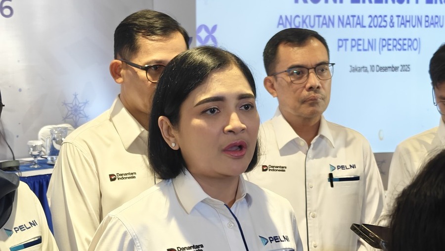 Direktur Utama Pelni Tri Andayani usai Konferensi Pers, Rabu (10/12/2025) di Jakarta (Bloomberg Technoz/Mis Fransiska)