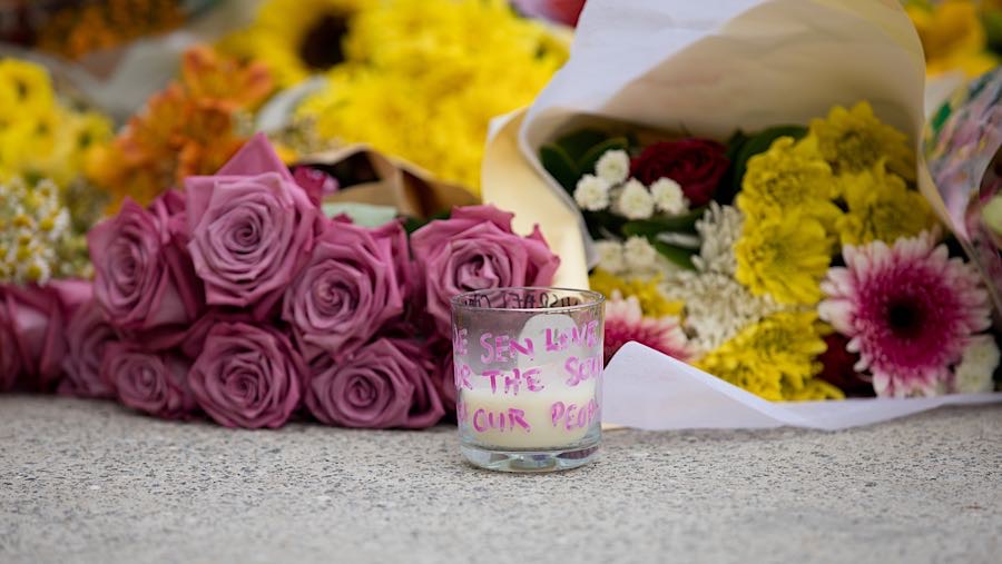 Kepolisian New South Wales menyatakan 16 orang meninggal dunia dan 40 lainnya masih dirawat di rumah sakit. (Brent Lewin/Bloomberg)