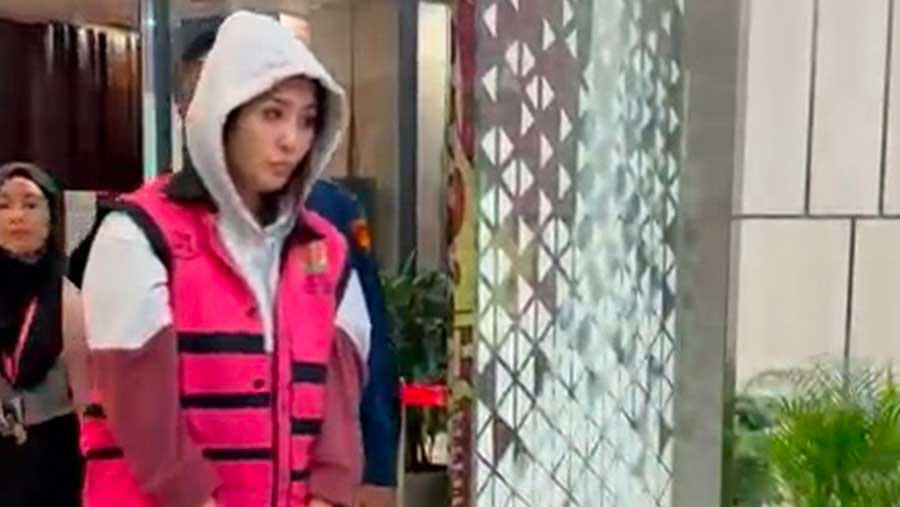 Tersangka Kasus Suap Jaksa Banten: 3 Jaksa, 1 WNI, dan 1 WNA Korea Selatan. (Dok Kejaksaan Agung)