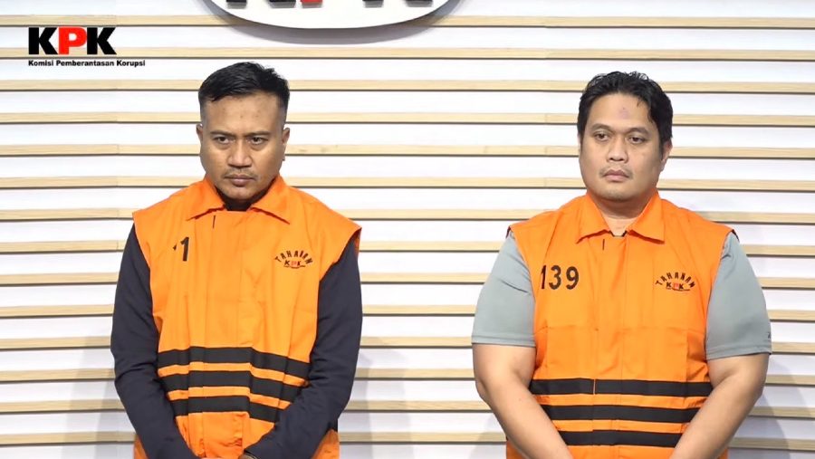 Dua Tersangka dalam Kegiatan OTT Dugaan Tindak Pidana Korupsi Pemerasan di Kejaksaan Negeri Kab. Hulu. (Sumber: Youtube KPK)