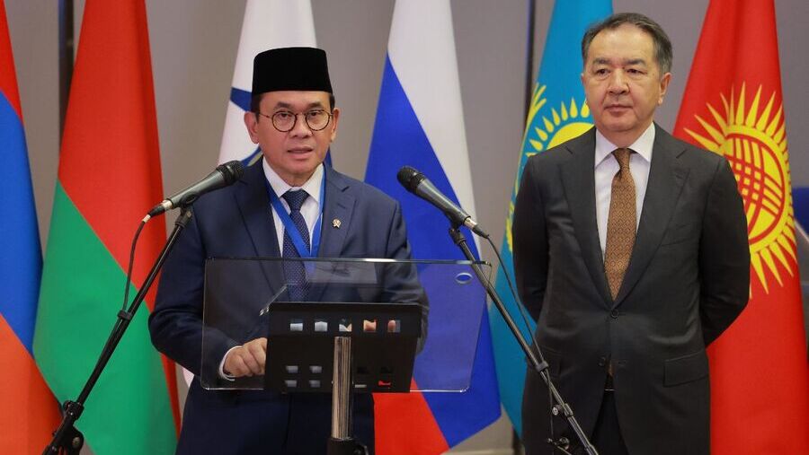 Menteri Perdagangan, Budi Santoso dalam Penandatanganan Indonesia-EAEU FTA di St.Petersburg, Rusia, Minggu (21/12/2025) (Dok. Kemendag) 