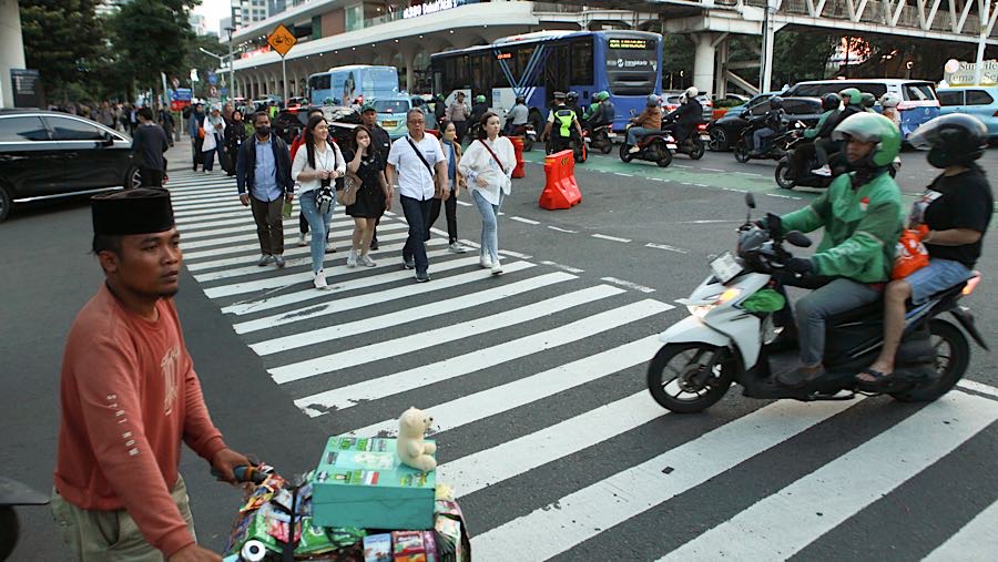 Gubernur DKI Jakarta Pramono Anung resmi menetapkan Upah Minimum Provinsi (UMP) Tahun 2026. (Bloomberg Technoz/Andrean Kristianto)