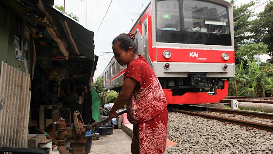Kenaikan UMP diharapkan dapat meningkatkan pendapatan pekerja sehingga mereka bisa memenuhi kebutuhan hidup layak (KHL) dan meningkatkan kesejahteraan