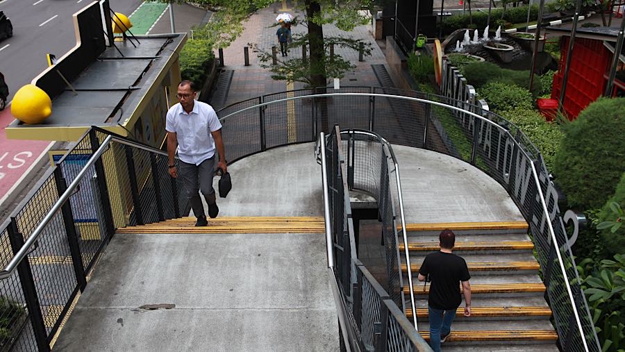 Tahun ini pemerintah menetapkan formula baru dalam pengupahan, yakni Inflasi + (Pertumbuhan Ekonomi x Alfa). (Bloomberg Technoz/Andrean Kristianto)