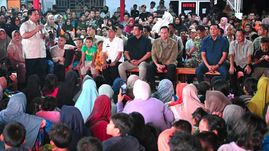 Kunjungan Presiden Prabowo di Tapsel, sekaligus bermalam tahun baru bersama warga (Dok. BPMI Setpres)