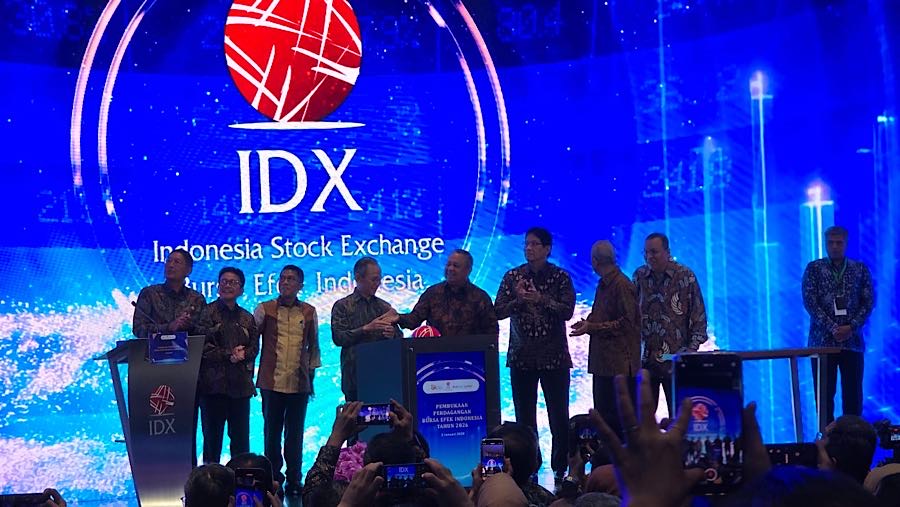 Pembukaan IHSG saat awal perdagangan Bursa Efek Indonesia 2026 di Jakarta, Jumat (2/1/2026). (Bloomberg Technoz/Houtmand P. Saragih)