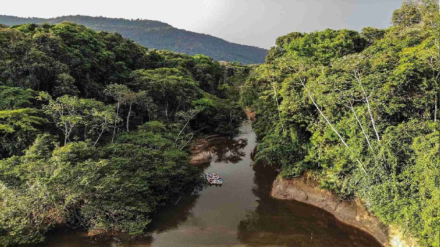 Sungai Burro-Burro di Guyana, jauh dari ibu kota Georgetown.Fotografer: David DiGregorio untuk Bloomberg Businessweek