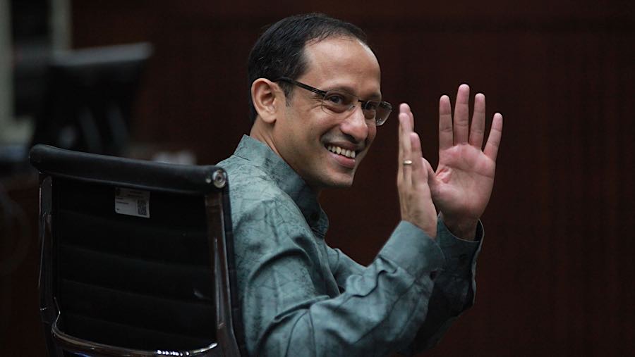 Mantan Mendikbudristek Nadiem Makarim bersiap menjalani sidang dakwaan di Pengadilan Tipikor, Senin (5/1/2026). (Bloomberg Technoz/Andrean Kristianto)