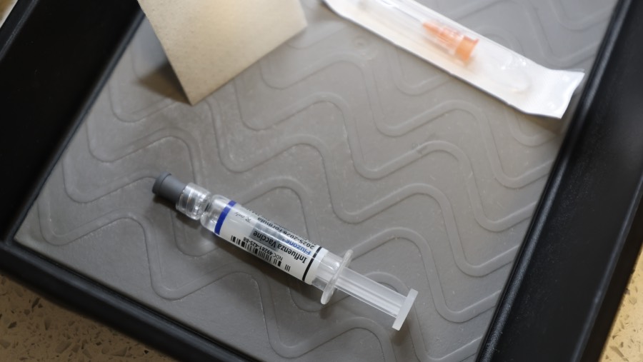 Vaksin flu. (Sumber: Bloomberg)