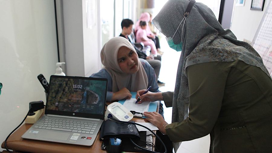 Munculnya kasus super flu di Indonesia membuat masyarakat semakin waspada. (Bloomberg Technoz/Andrean Kristianto)