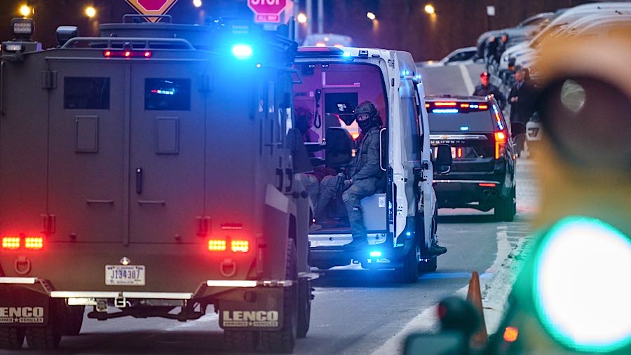 Iring-iringan singkat akan membawa Maduro ke gedung pengadilan federal di Lower Manhattan. (Bing Guan/Bloomberg)