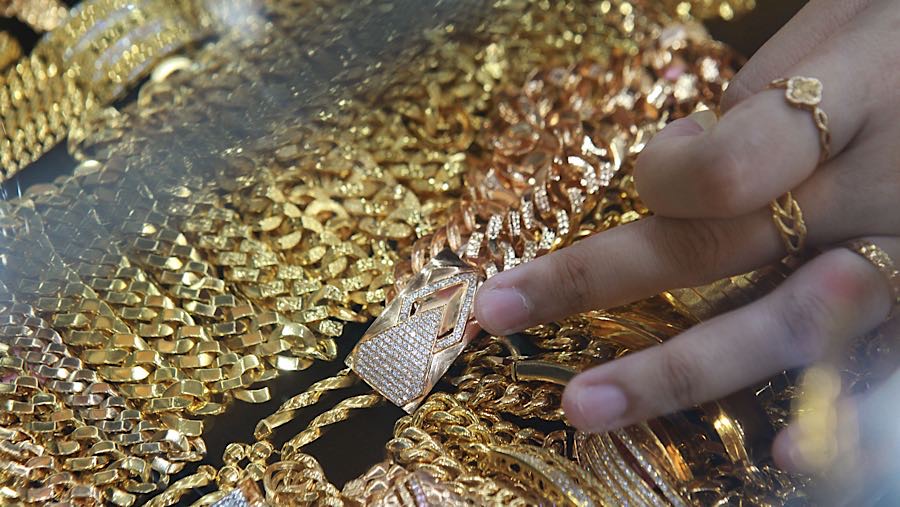 Aktivitas pembelian bahkan masih mendominasi dibandingkan penjualan. (Bloomberg Technoz/Andrean Kristianto)