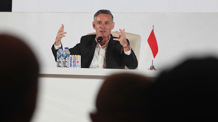 Pelatih baru Tim Nasional (Timnas) Indonesia John Herdman resmi diperkenalan untuk mengisi posisi pelatih kepala  (Bloomberg Technoz/Andrean)