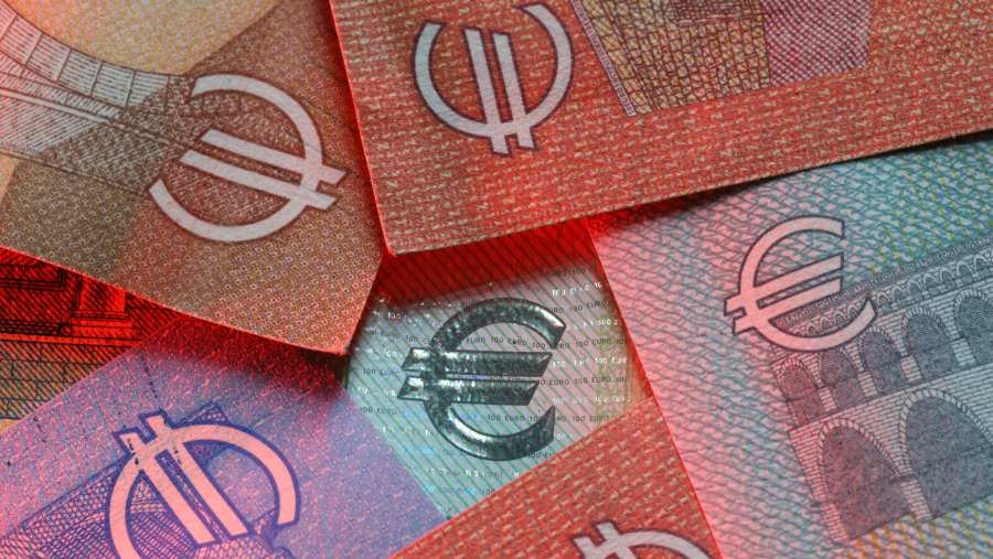 Mata uang Euro. Bloomberg