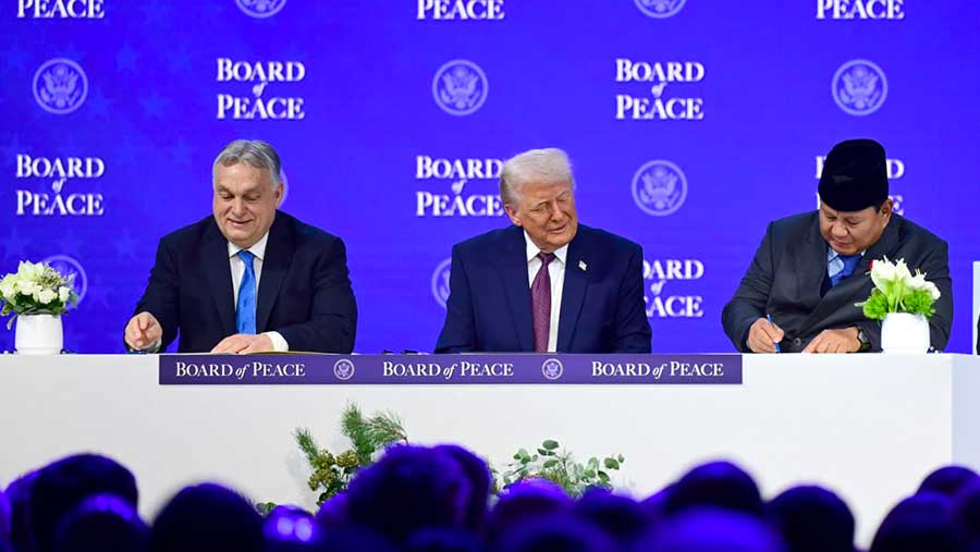 Presiden Prabowo Subianto dan sejumlah pemimpin negara Teken Board of Peace Gaza. (Dok BPMI)