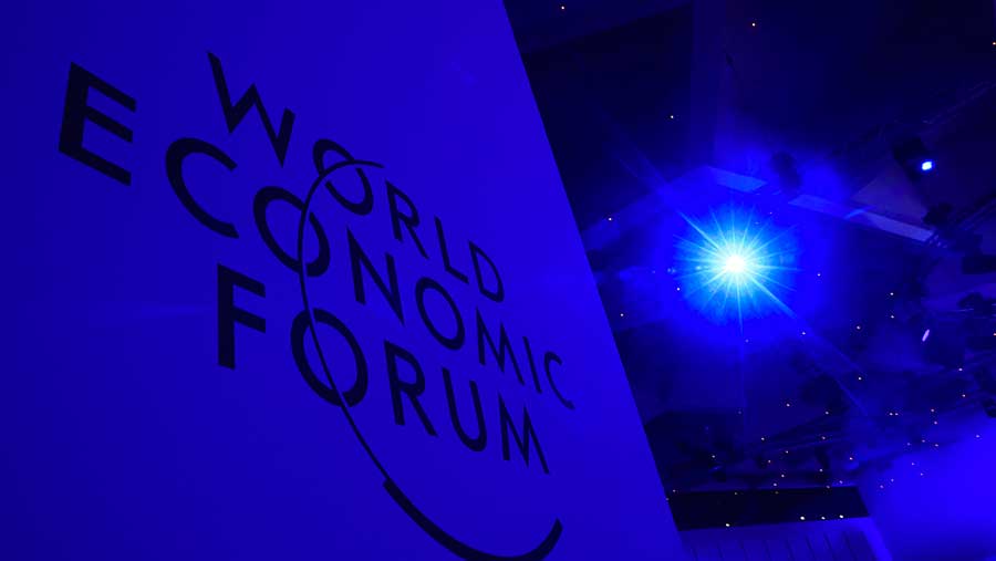 Para Peserta Davos Berfokus pada Keuntungan AI Setelah Setahun Investasi Besar-besaran (Bloomberg)