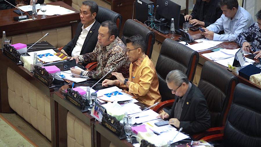 Uji kelayakan dan kepatutan atau fit and proper test calon Deputi Gubernur Bank Indonesia (BI) digelar oleh Komisj XI DPR. (Bloomberg Technoz/Andrean)