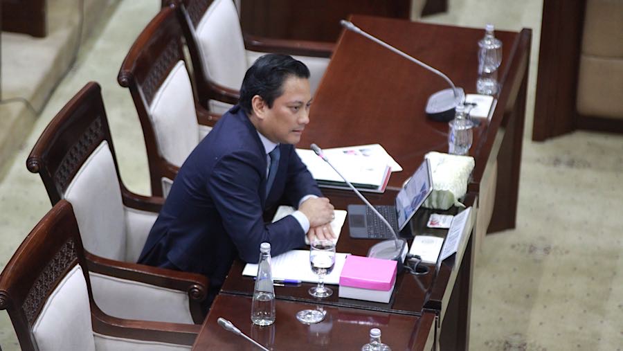 Calon Deputi Gubernur BI Thomas Djiwandono mengikuti uji kelayakan dan kepatutan di Kompleks Parlemen, Senin (26/1/2026). (Bloomberg Technoz/Andrean)