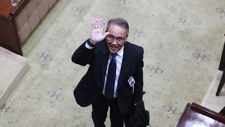 Ini menjadi fase kedua usai DPR lebih dulu menggelar uji kelayakan pada satu calon lainnya, Solikin Munajat Juhro pada Jumat lalu. 