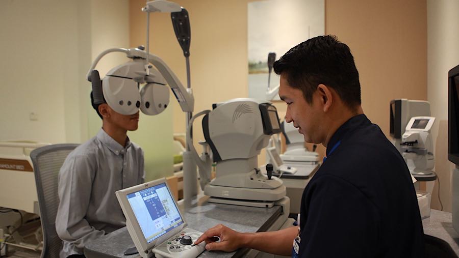 MEC Sudirman mengombinasikan teknologi diagnostik mutakhir untuk deteksi dini dan diagnosis presisi. (Bloomberg Technoz/Andrean K)