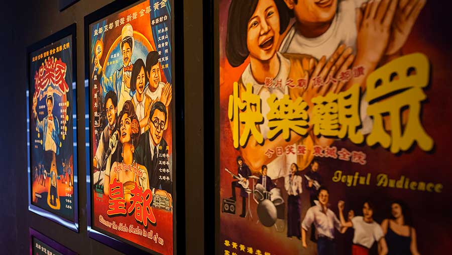 Ilustrasi Drama China (Paul Yeung/Bloomberg)