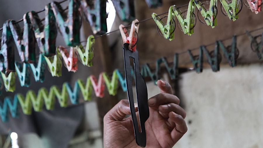 Pemilk merek tas Biyantie mengatakan mengalami penurunan penjualan hingga 70% jika dibanding sebelum pandemi. (Bloomberg Technoz/Andrean Kristianto)