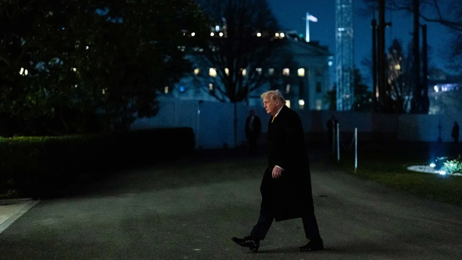 Donald Trump tiba di Gedung Putih, 4 Januari 2026. Sumber: Bloomberg Businessweek