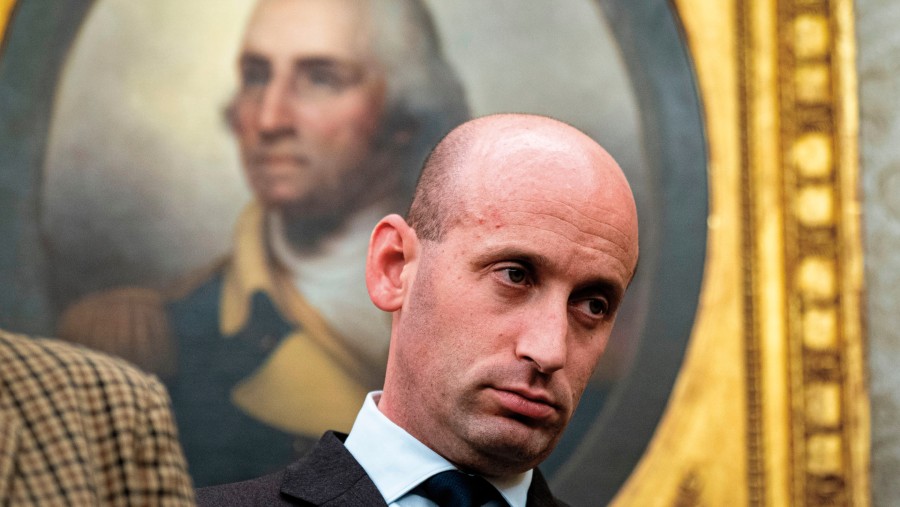 Stephen Miller di Ruang Oval pada 25 Agustus.Fotografer: Mandel Ngan/AFP/Getty Images. Sumber: Bloomberg Businessweek