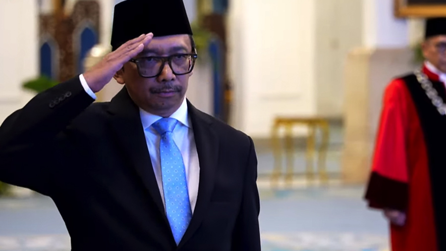 Adies Kadir dan Juda Agung dilantik oleh Presiden Prabowo, Kamis (5/2/2026). (Tangkapan Layar Youtube Sekretariat Presiden)